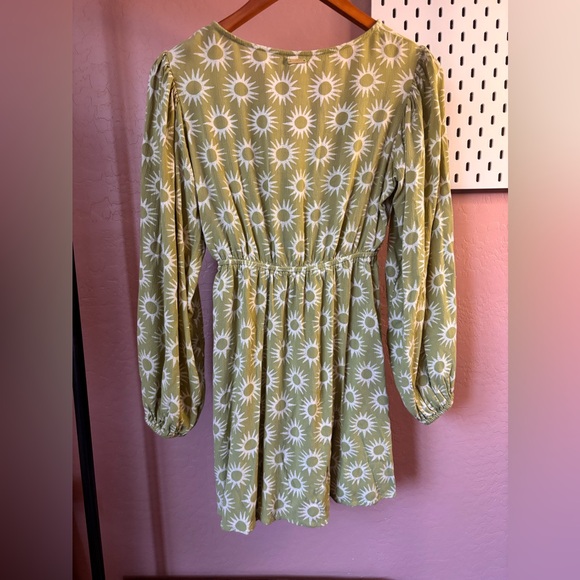 Billabong Olive Sunburst Dress - Picture 3 of 3